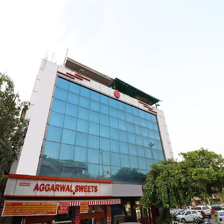 Oyo 2705 Hotel Preet Palace New Delhi Exteriör bild