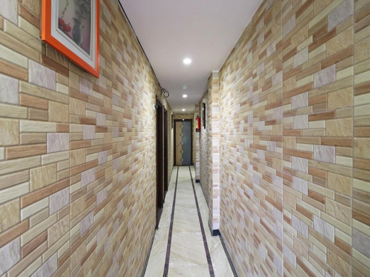 Oyo 2705 Hotel Preet Palace New Delhi Exteriör bild